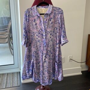 Fun smock like dress. Looks and fits way better than how it looks on the hanger.